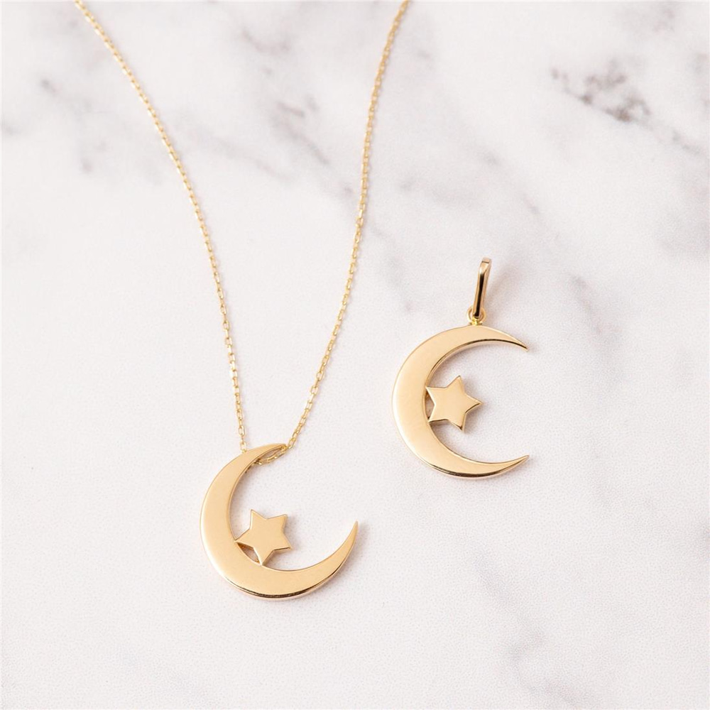 Goldstore-Crescent Necklace