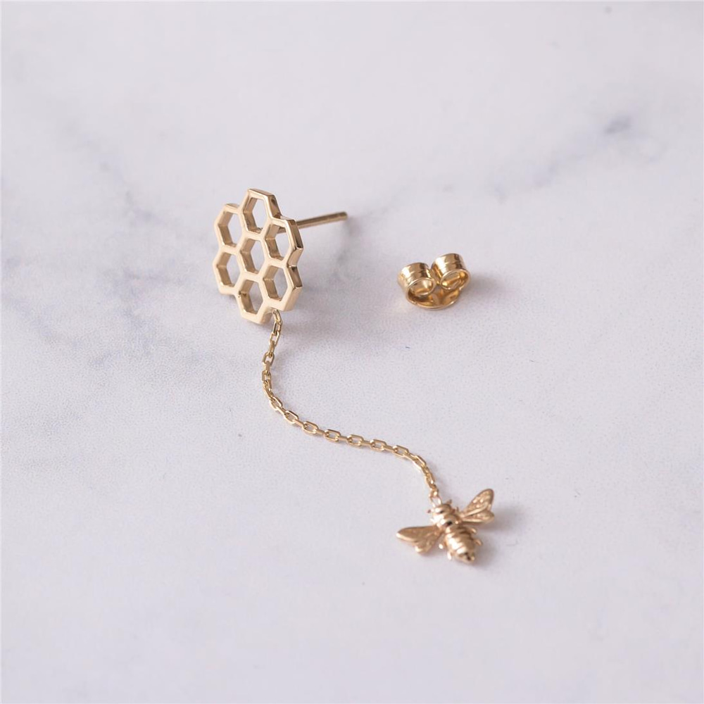 Goldstore-Honeycomb and Bee Earrings