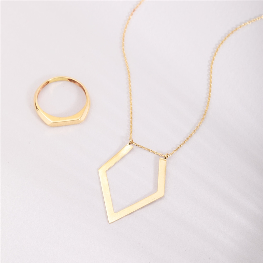 Goldstore-Ring Holder Custom Necklace 14k 18k Solid Gold, Personalized Engrave Geometric Necklace, Chevron Shape Ring Handle Necklace, Gift For Chefs