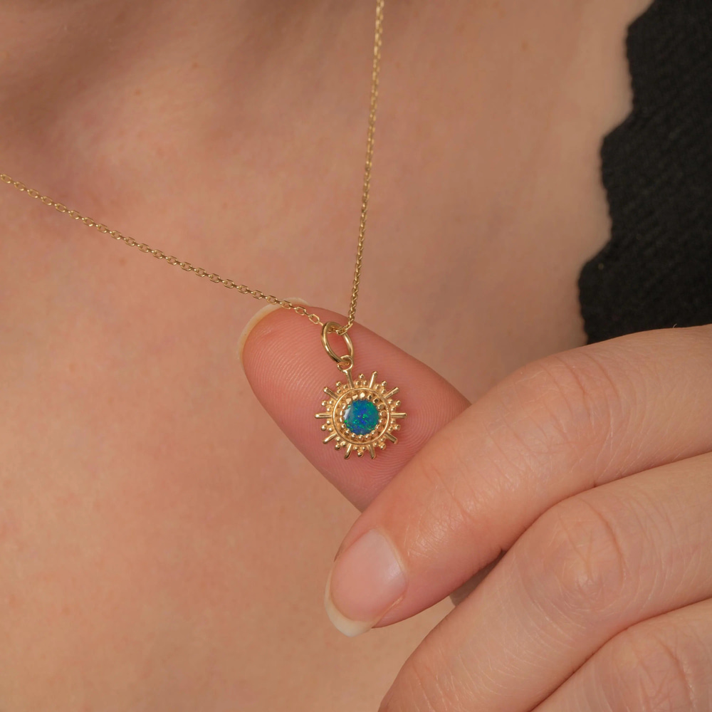 Güneş İlhamlı Opal Altın Kolye - Goldstore