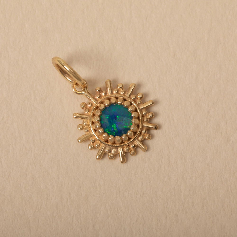 Güneş İlhamlı Opal Altın Kolye - Goldstore