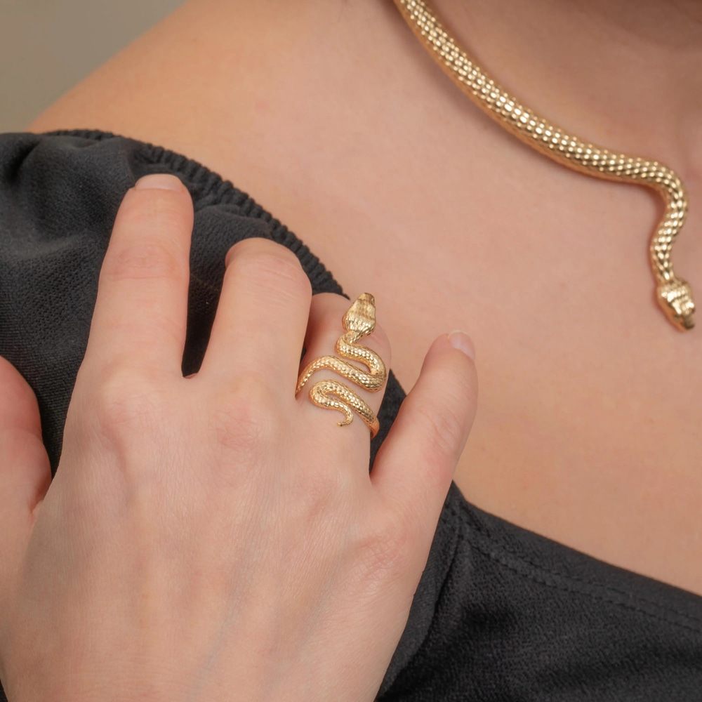 Kıvrımlı Yılan Figürlü Altın Yüzük - Goldstore