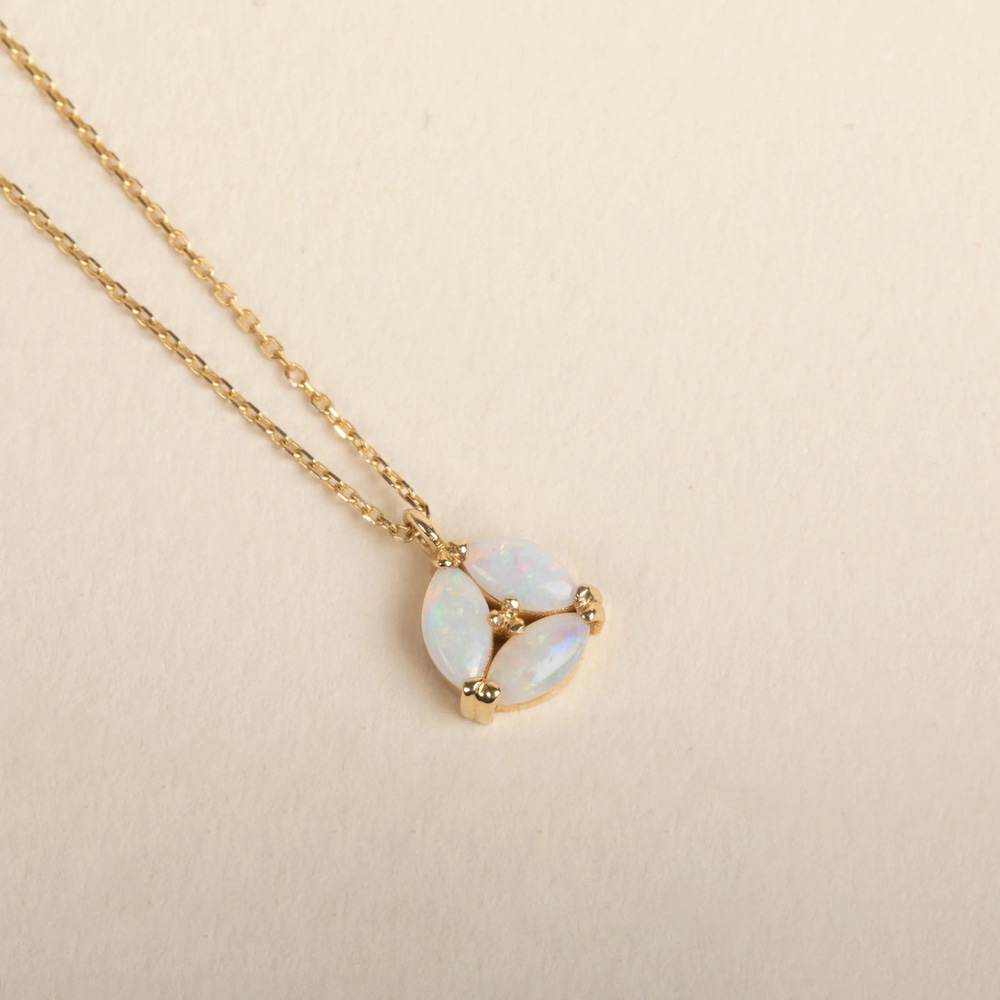 Markiz Opal Zarif Çiçek Altın Kolye - Goldstore