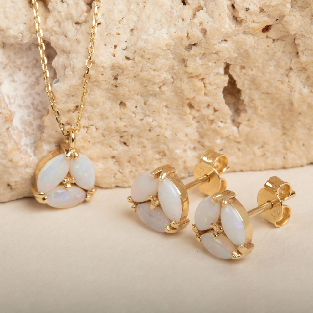 Markiz Opal Zarif Çiçek Altın Küpe - Goldstore