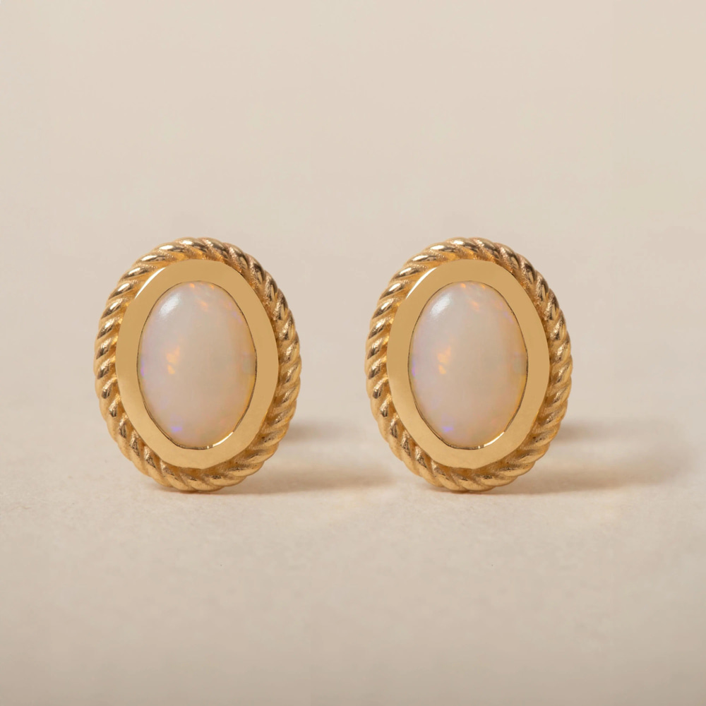 Minimal Oval Opal Altın Küpe - Goldstore