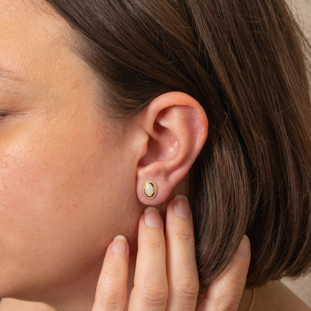 Minimal Oval Opal Altın Küpe - Goldstore