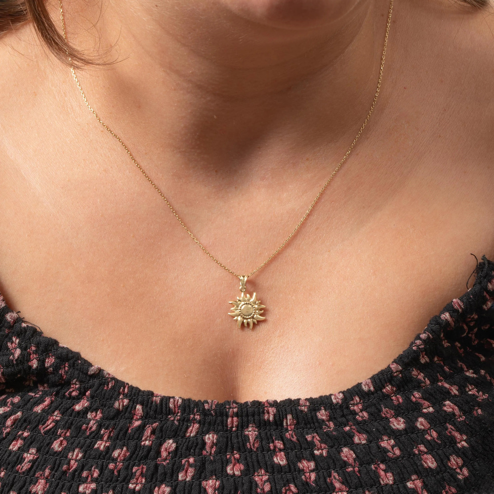 Parlayan Güneş Altın Kolye - Goldstore