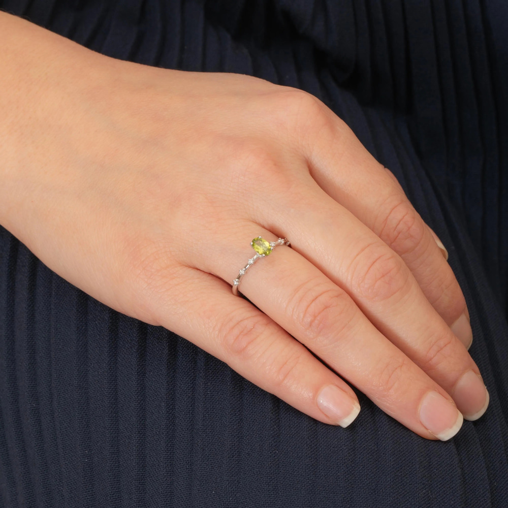 Peridot Parıltısı Altın Yüzük - Goldstore