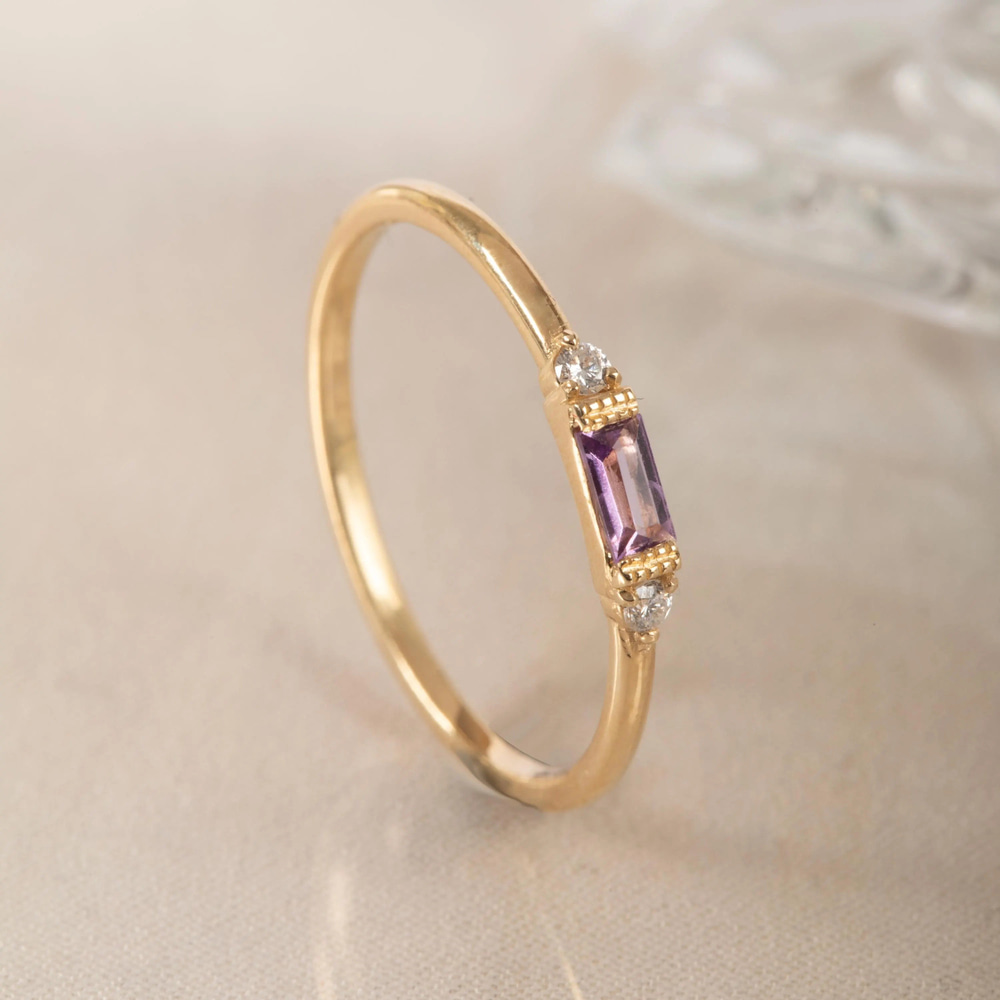 Pırlanta Dokunuşlu Ametist Altın Yüzük - Goldstore