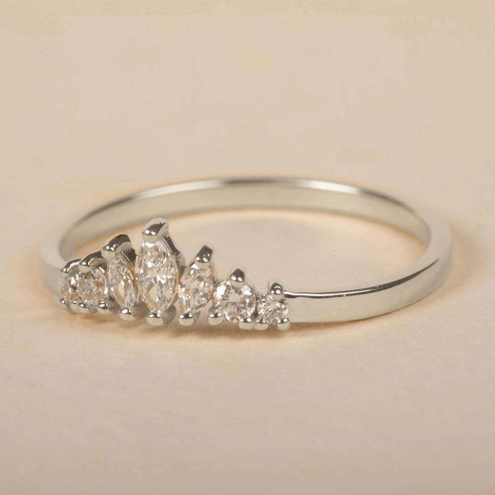 Romantik Markiz Taşlı Kavisli Altın Alyans - Goldstore