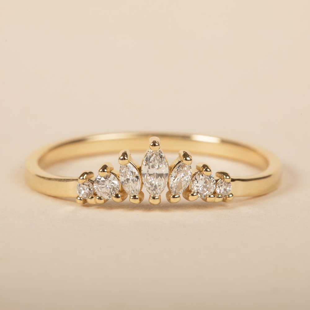 Romantik Markiz Taşlı Kavisli Altın Alyans - Goldstore