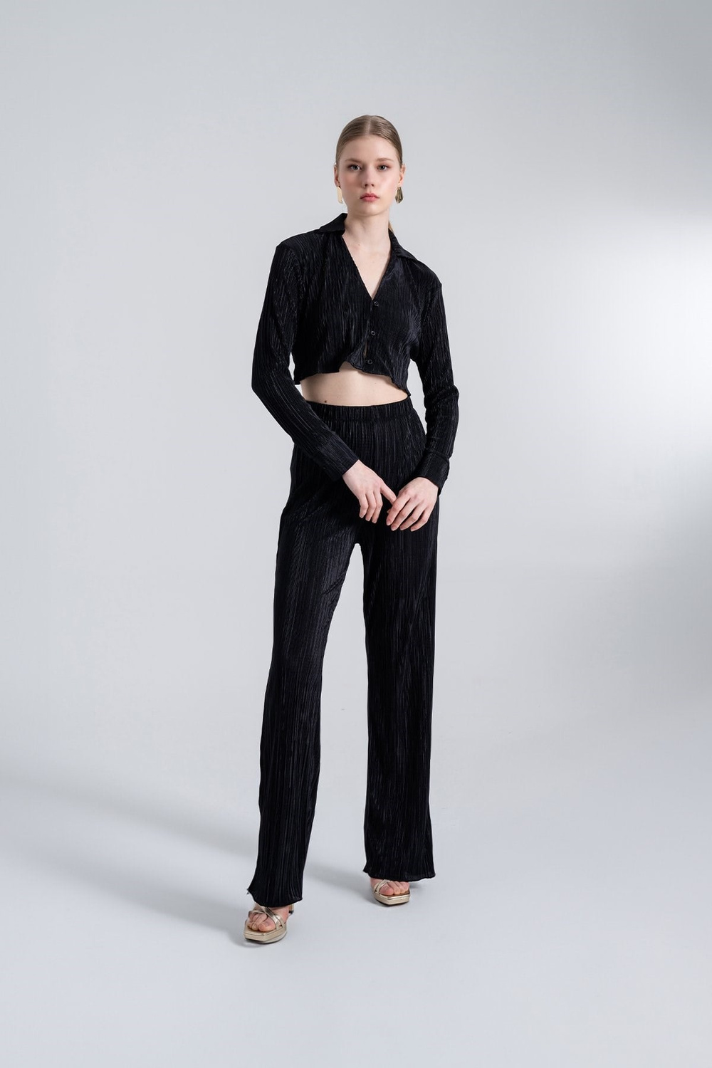 Crop Model Düğme Kapamalı Comfy Crop Gömlek Siyah
