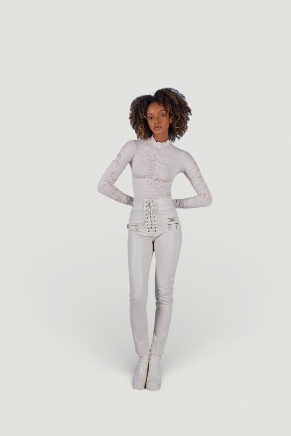Drape Detaylı Yarım Balıkçı Draped Bluz Ekru