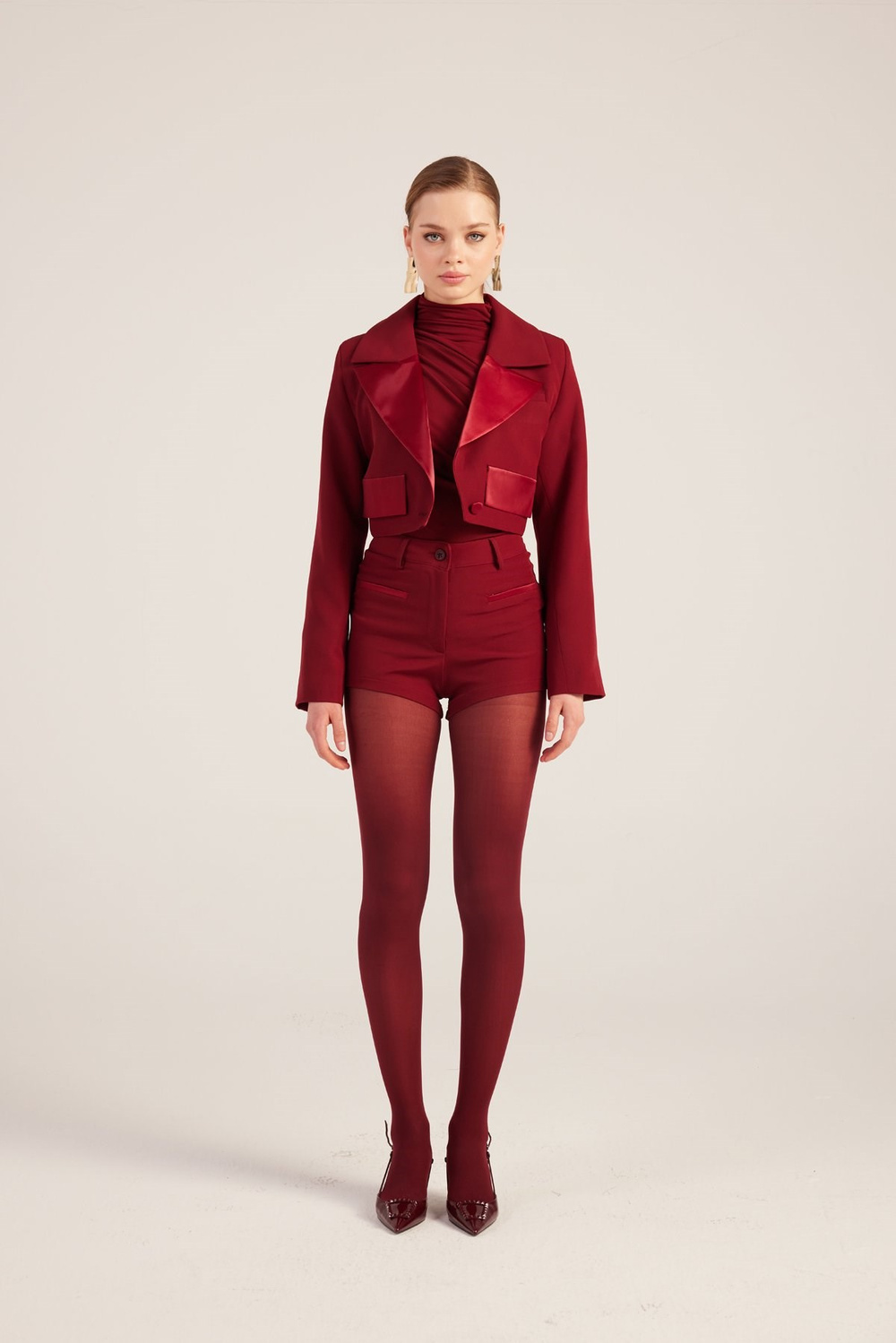 Yakası Saten Detaylı Camila Crop Blazer Ceket Bordo