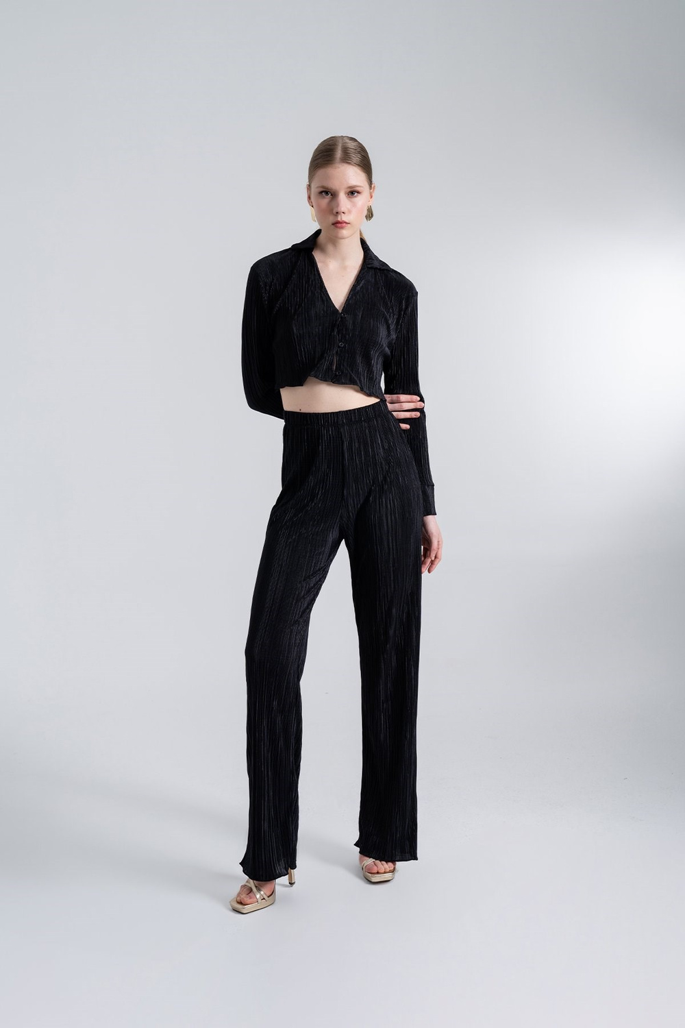 Crop Model Düğme Kapamalı Comfy Crop Gömlek Siyah