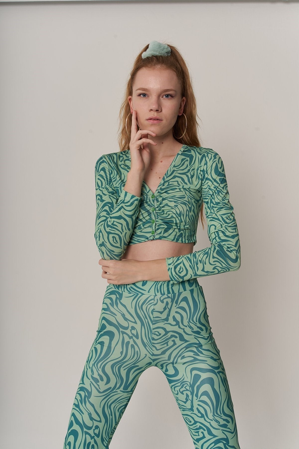 Crop Model Esnek uzun Kol Volera Bluz Yeşil