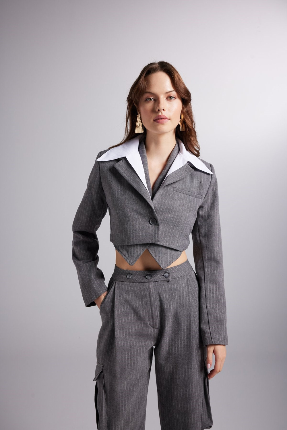 Çıkarılabilir Gömlek Yakası Detaylı Çizgili Crop Kira Blazer Ceket Gri