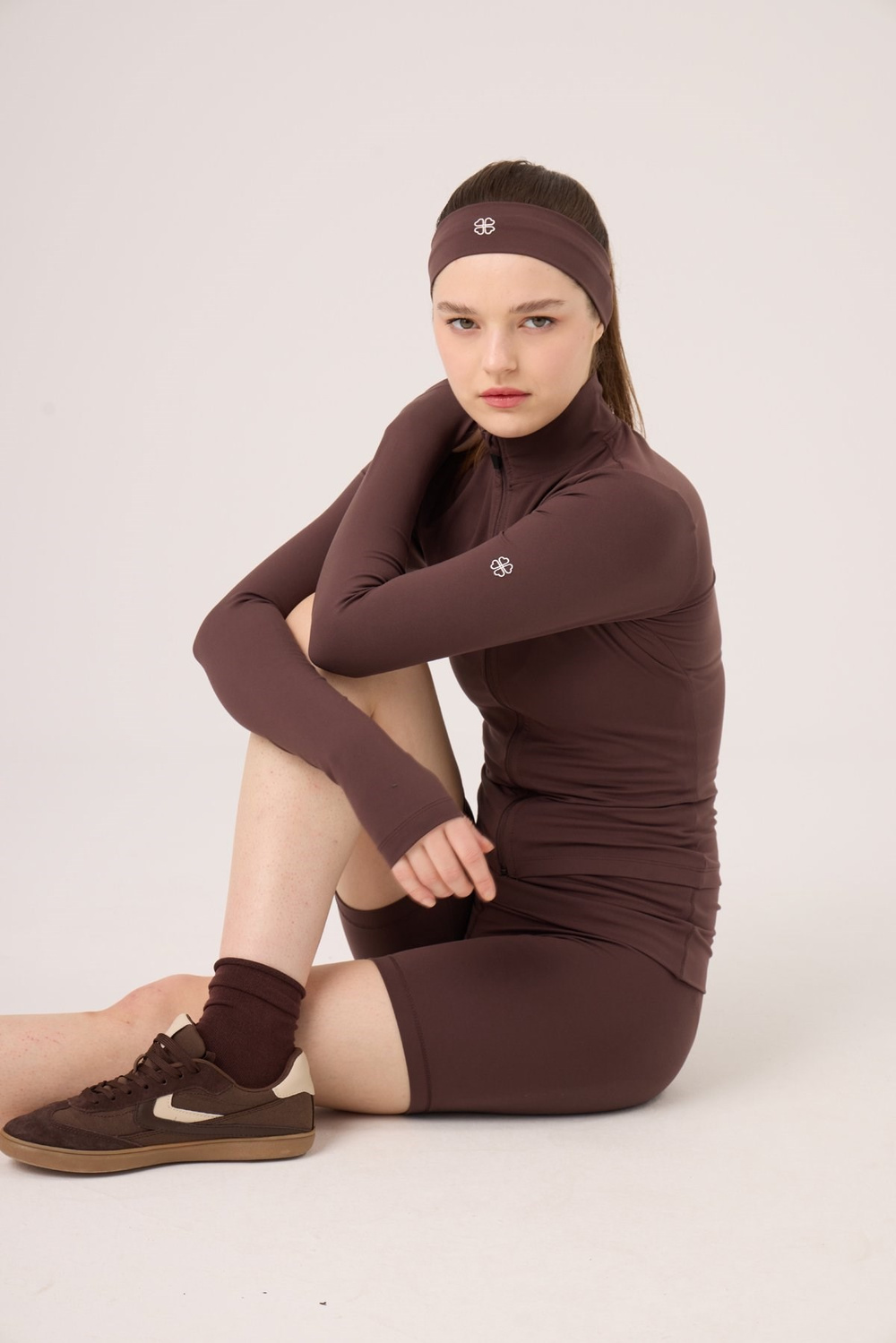 Fabiola Jacket with Finger Detail and Zipper, Coffee