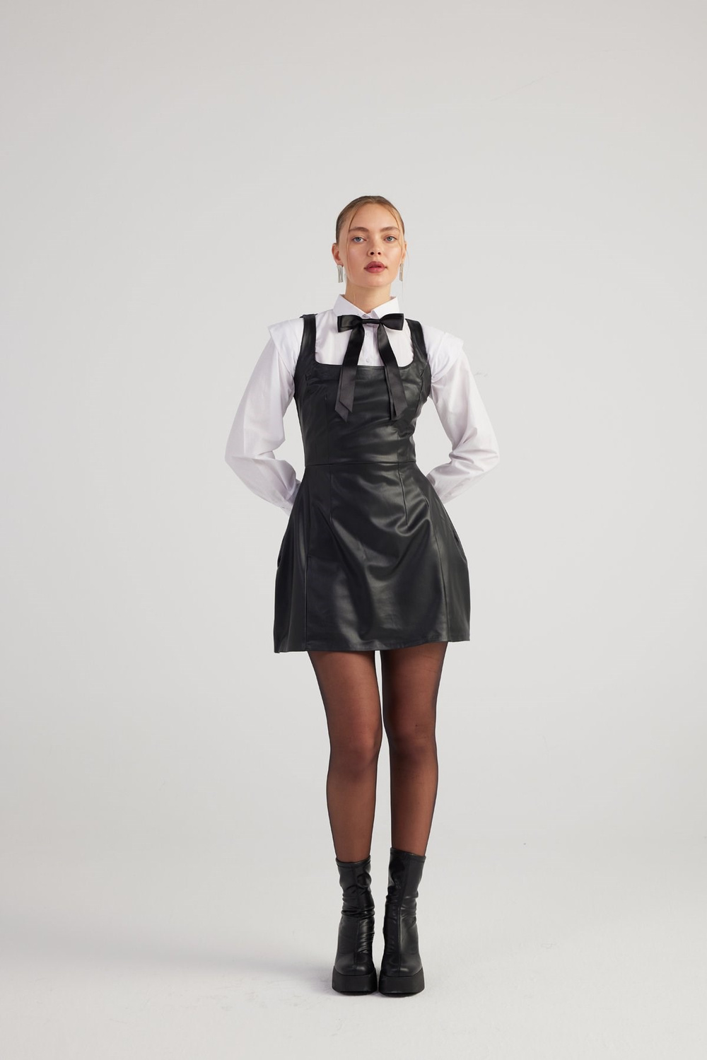 Larissa Dress Black