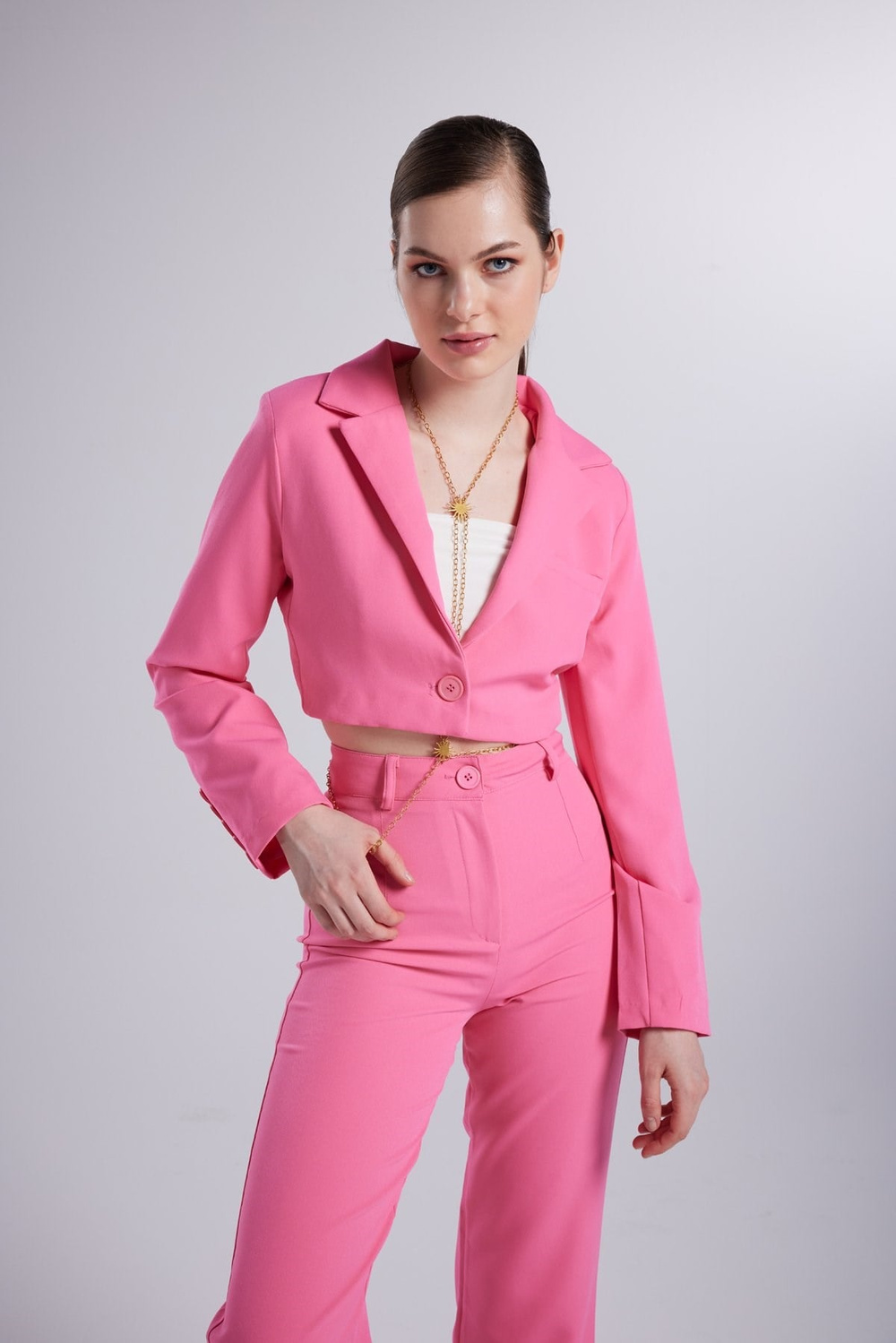 Vatkalı Atlas Kumaş Crop Model Panky Ceket Pembe