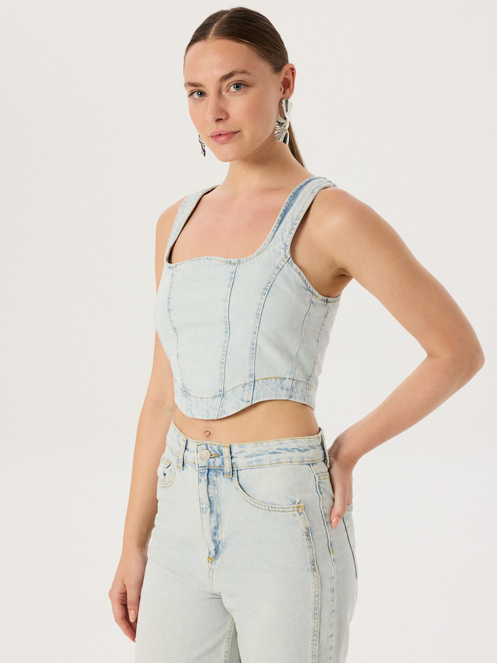 Jean Büstiyer - İndigo