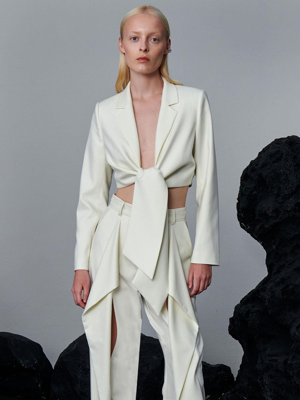 Önden Bağlama Detaylı Uzun Kollu Crop Ceket - Ekru