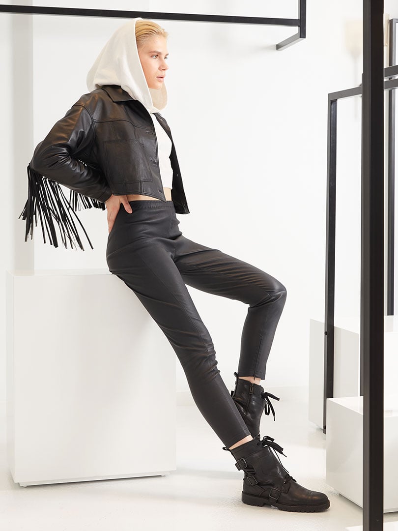 Püsküllü Deri Ceket - Siyah