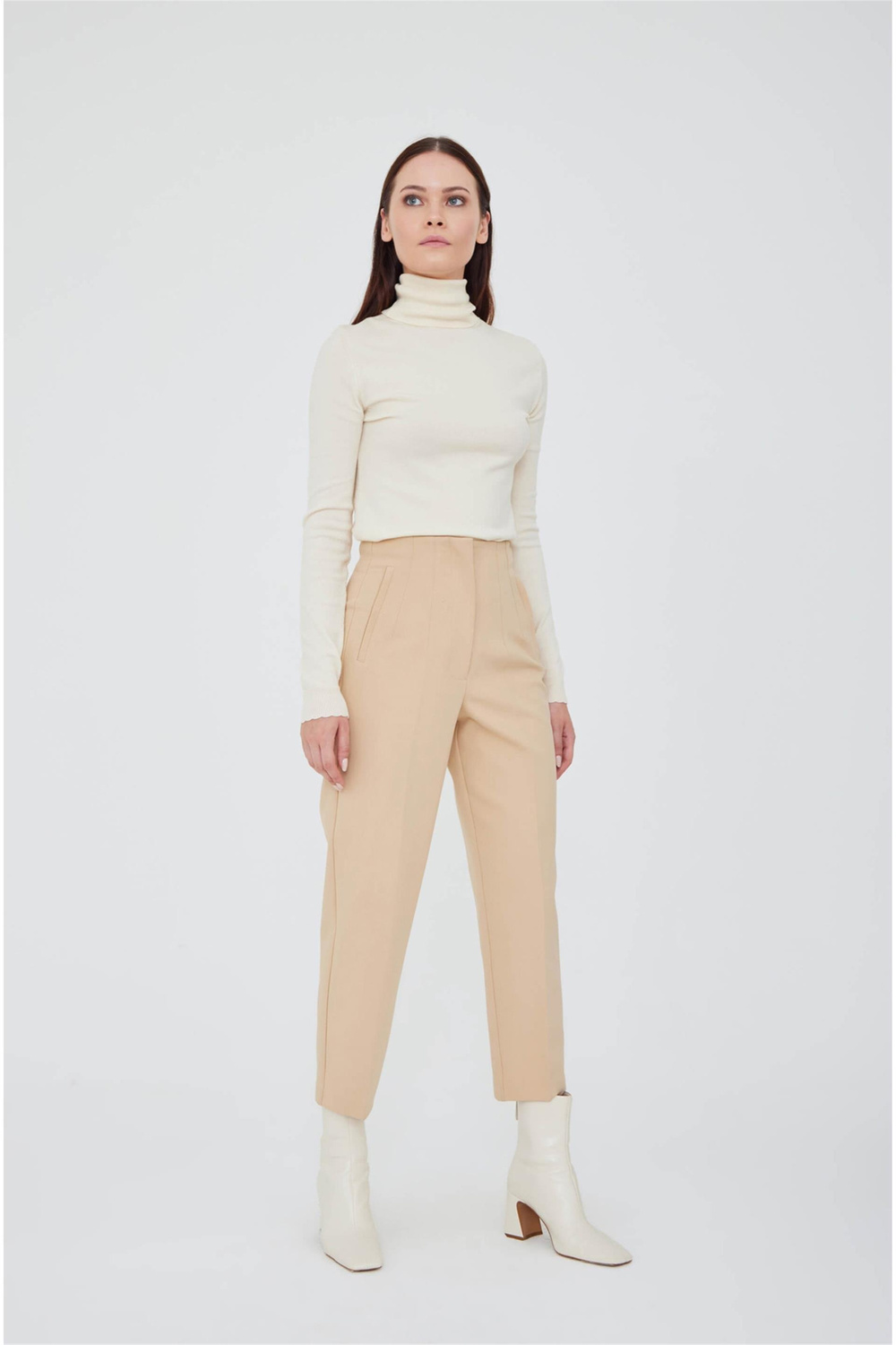 Bg  Dart Detailed Wrist Length Pants