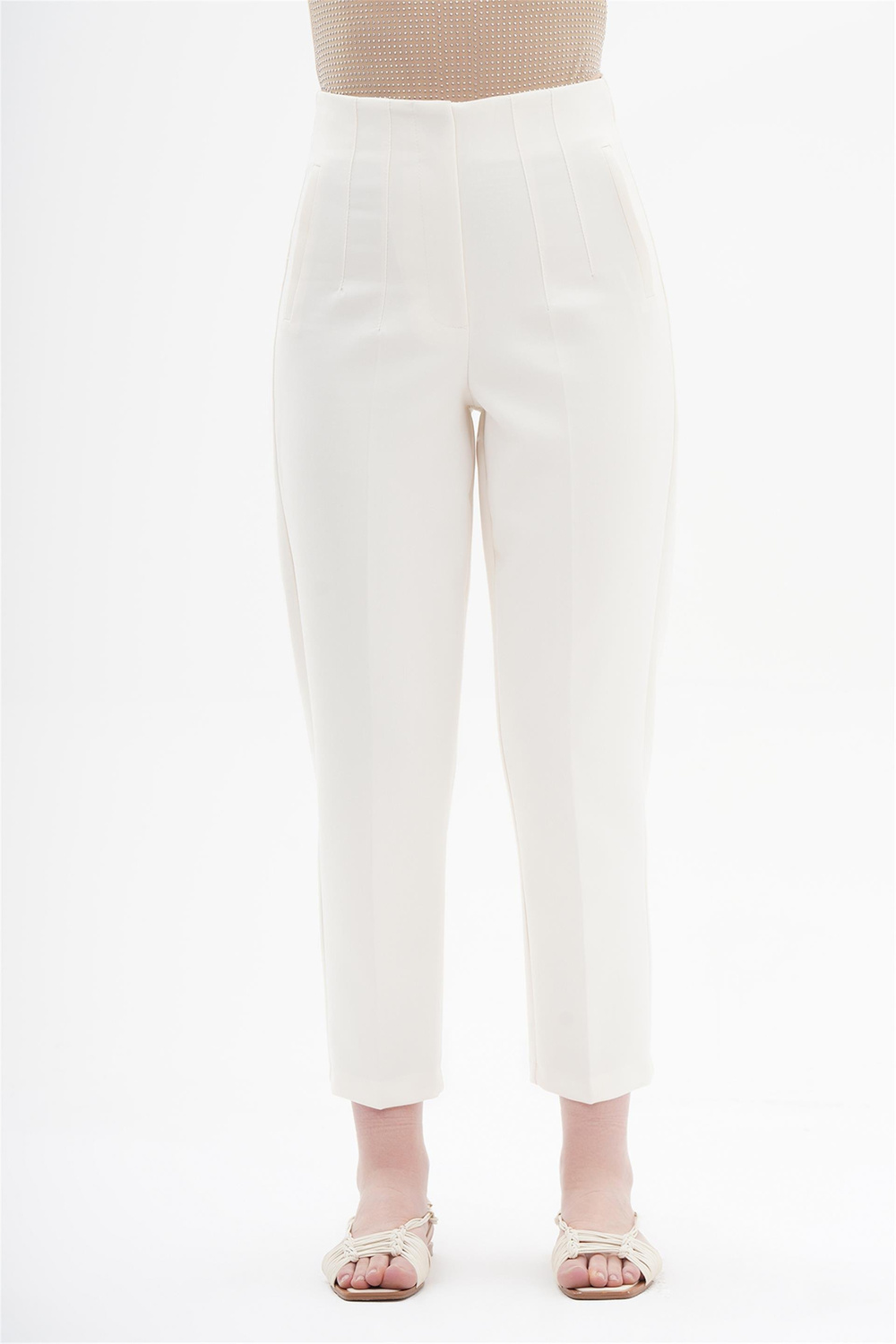 Bg  Dart Detailed Wrist Length Pants