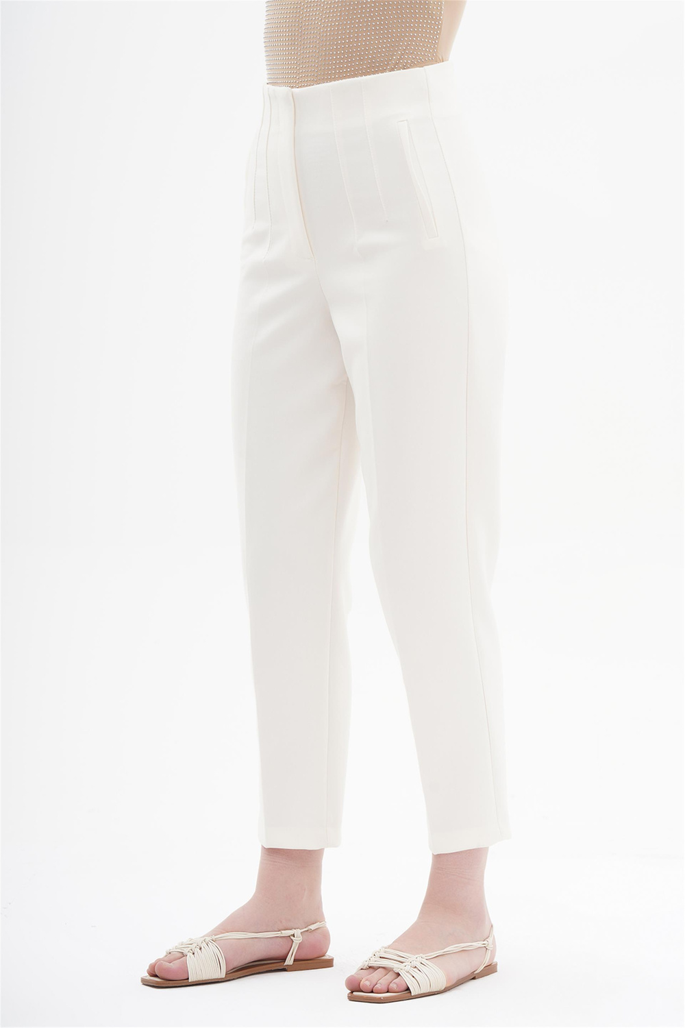 Bg  Dart Detailed Wrist Length Pants