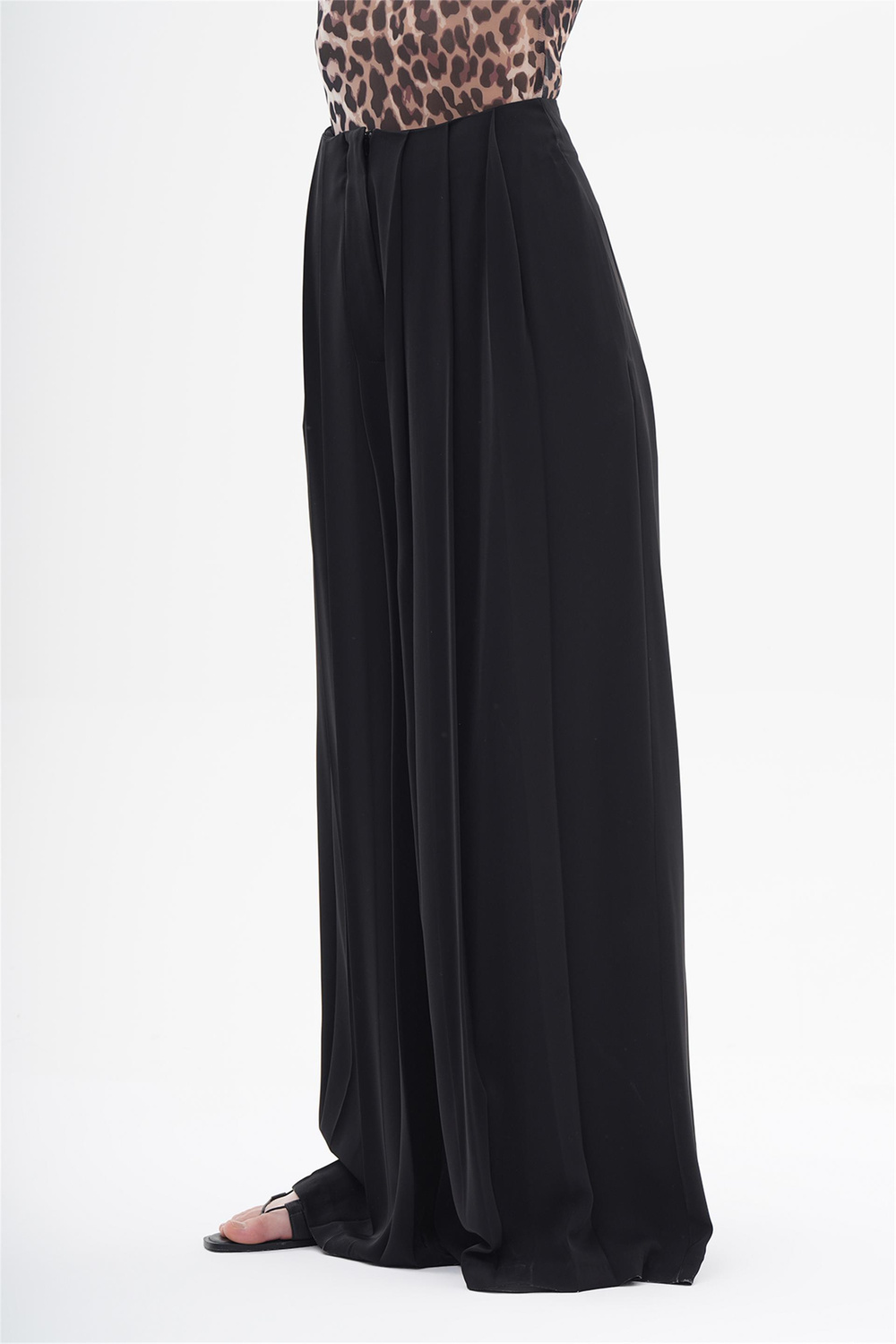 Dense Pleat Detailed Palazzo Pants