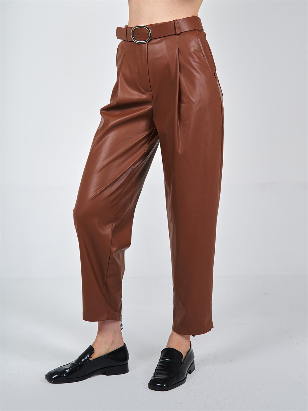 Wholesale Carrot Fit Pu Leather Pants With Pleats