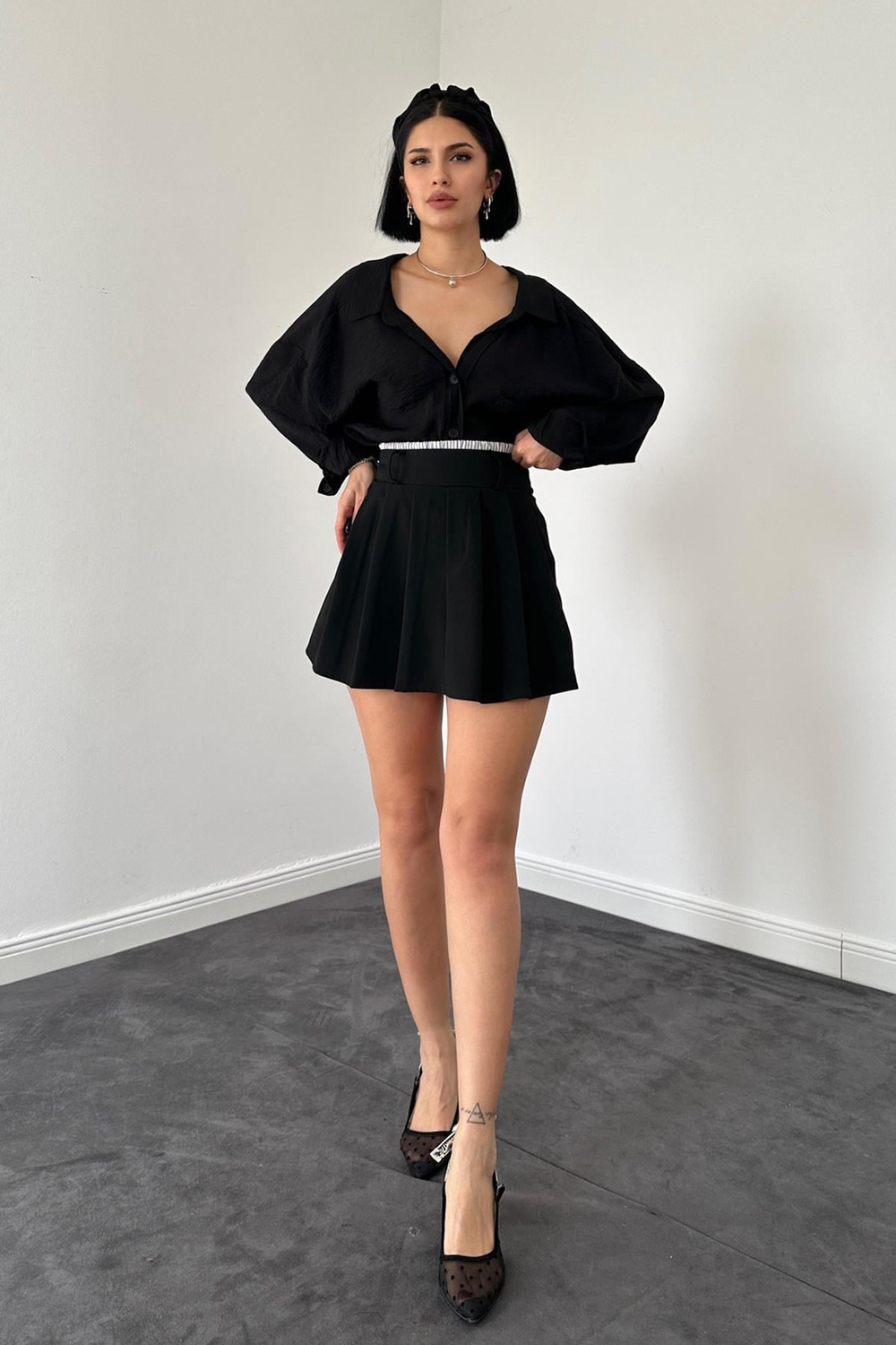 Wholesale Black Elastic Waist Skorts