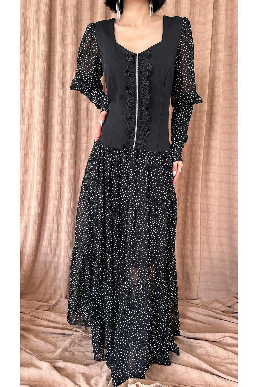 Wholesale Black Dress with Lace and Rhinestones
