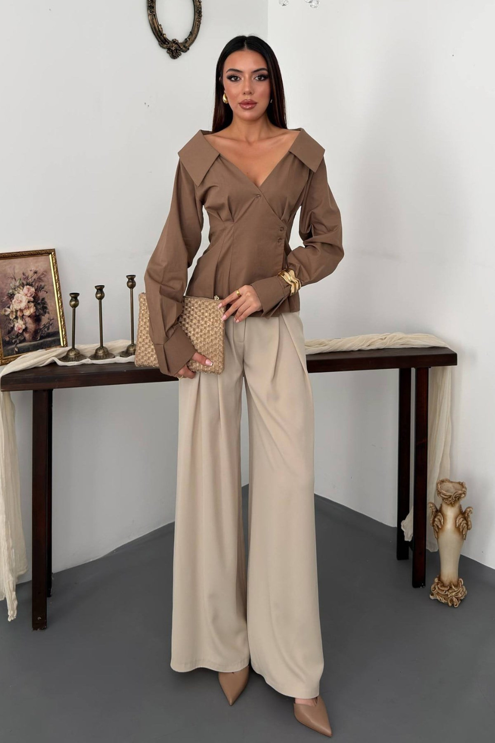 Wholesale Womens Brown Asymmetric Shirt
