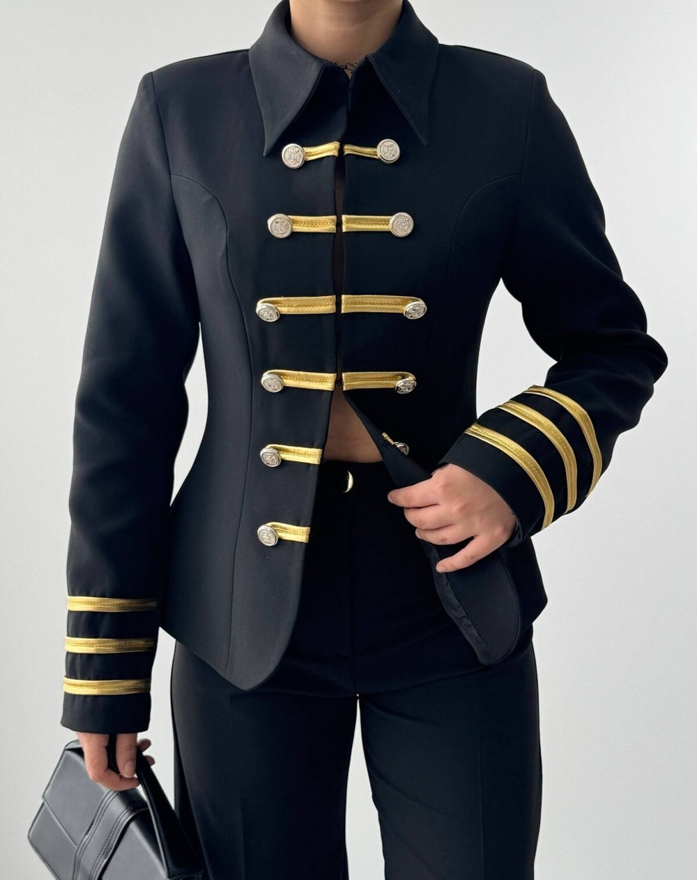 Munan Two-Piece Set