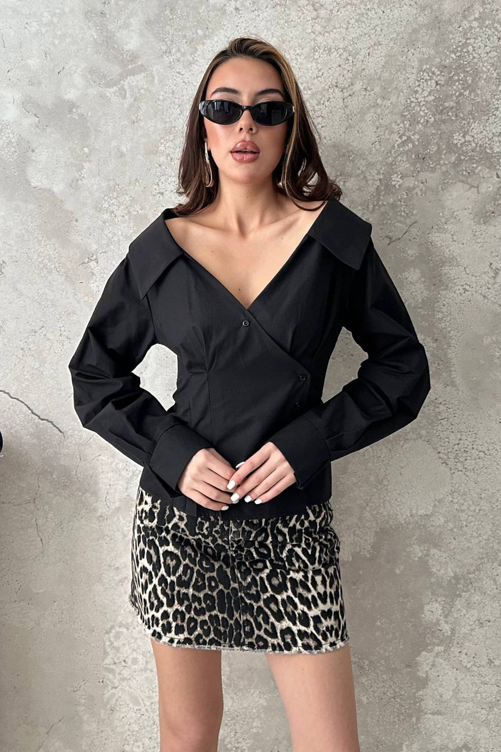 Wholesale Womens Black Asymmetric Shirt