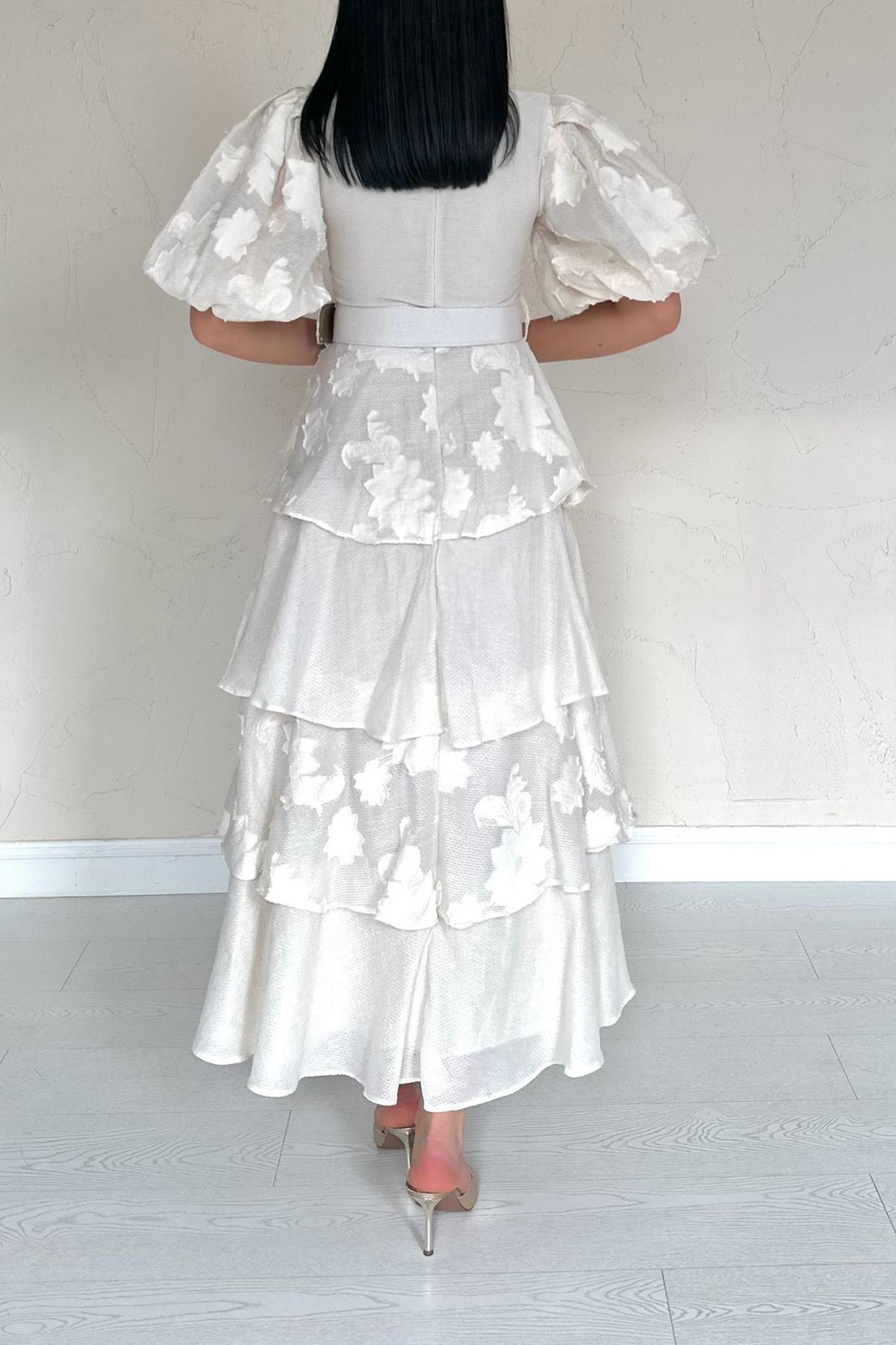 Wholesale Beige Balloon Sleeve Layered Dress