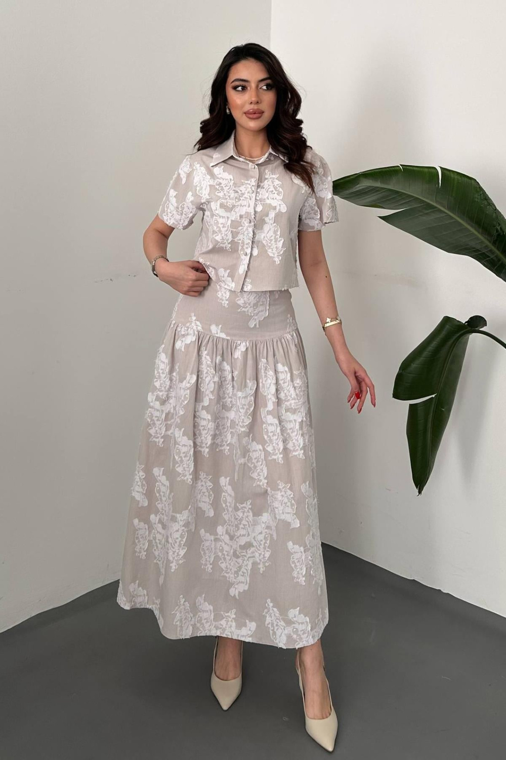 Wholesale Beige Cropped Shirt and Corset Skirt Set