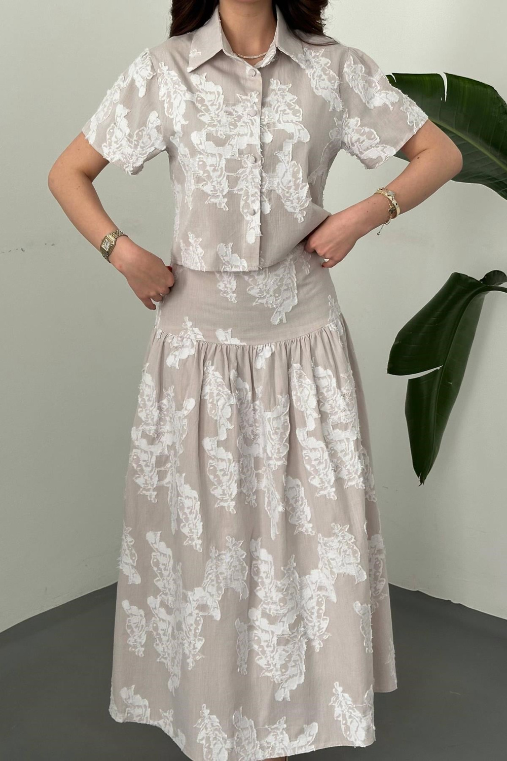 Wholesale Beige Cropped Shirt and Corset Skirt Set