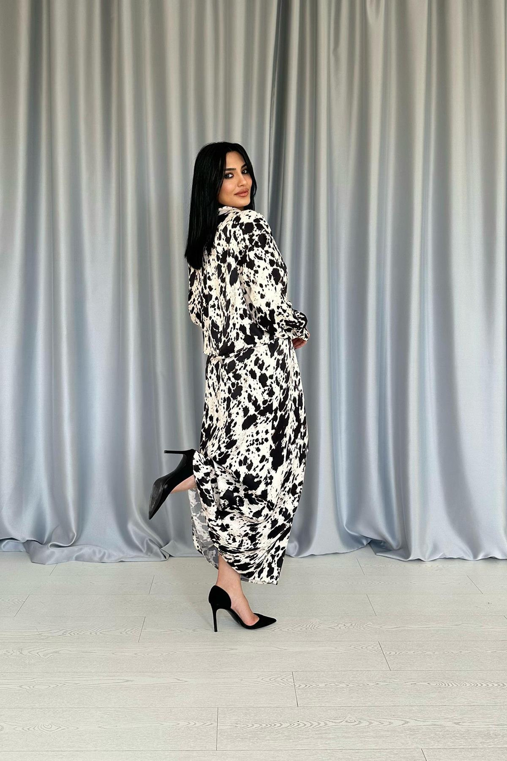 Wholesale Beige Black Patterned Viscose Suit