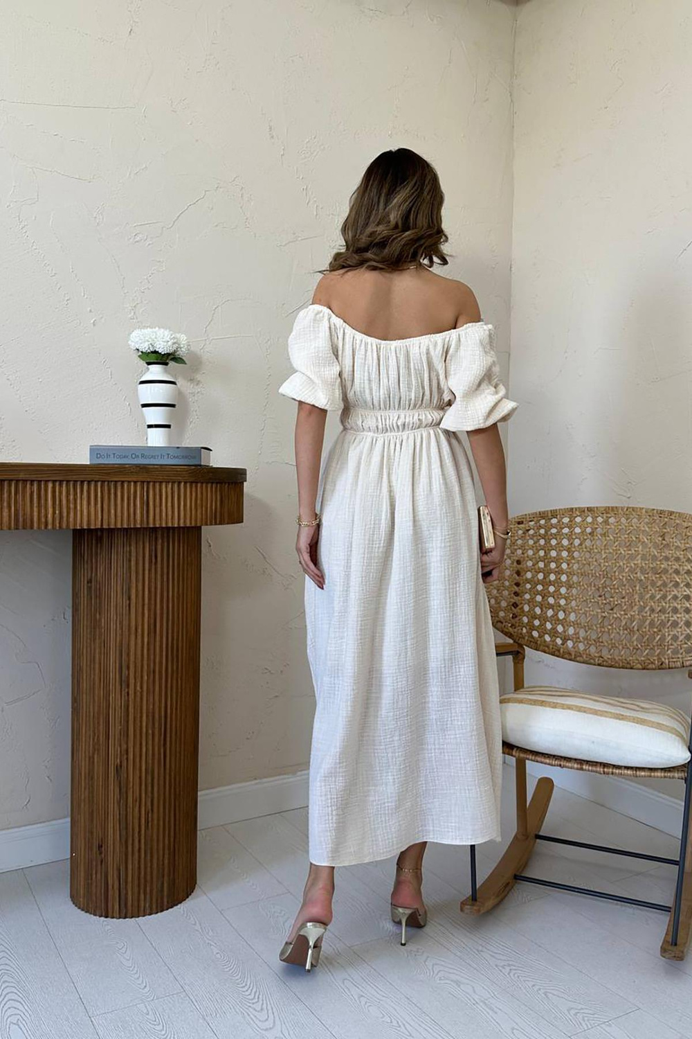 Wholesale Beige Muslin Linen Dress with Gathered Collar