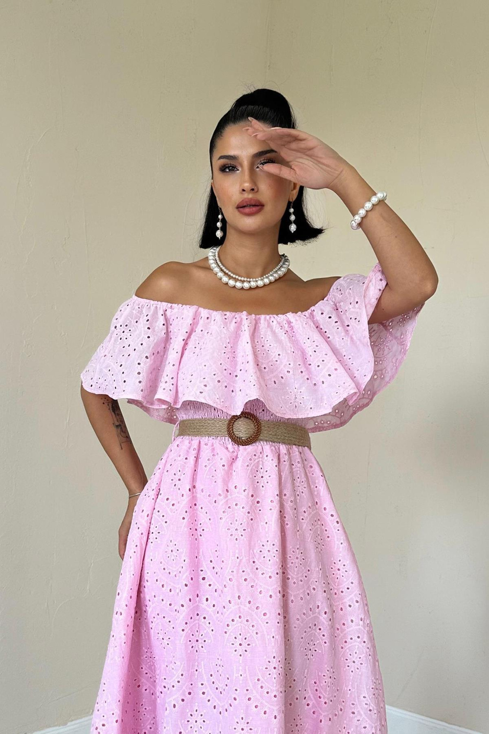 Pembe Omzu Lastikli Brode Elbise