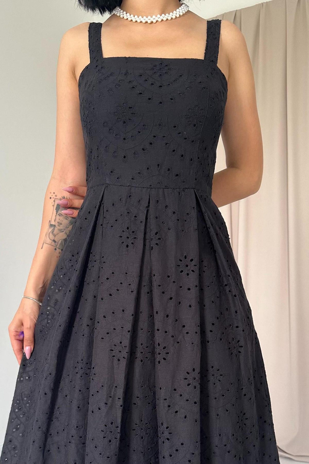 Wholesale Black Embroidery Dress with Hangers