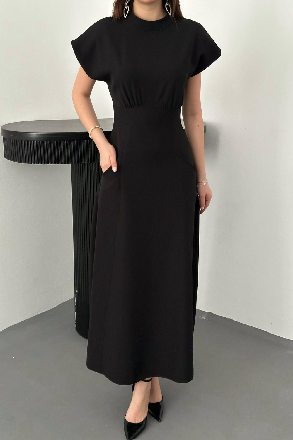 Wholesale Black Dress with Bust Gathering