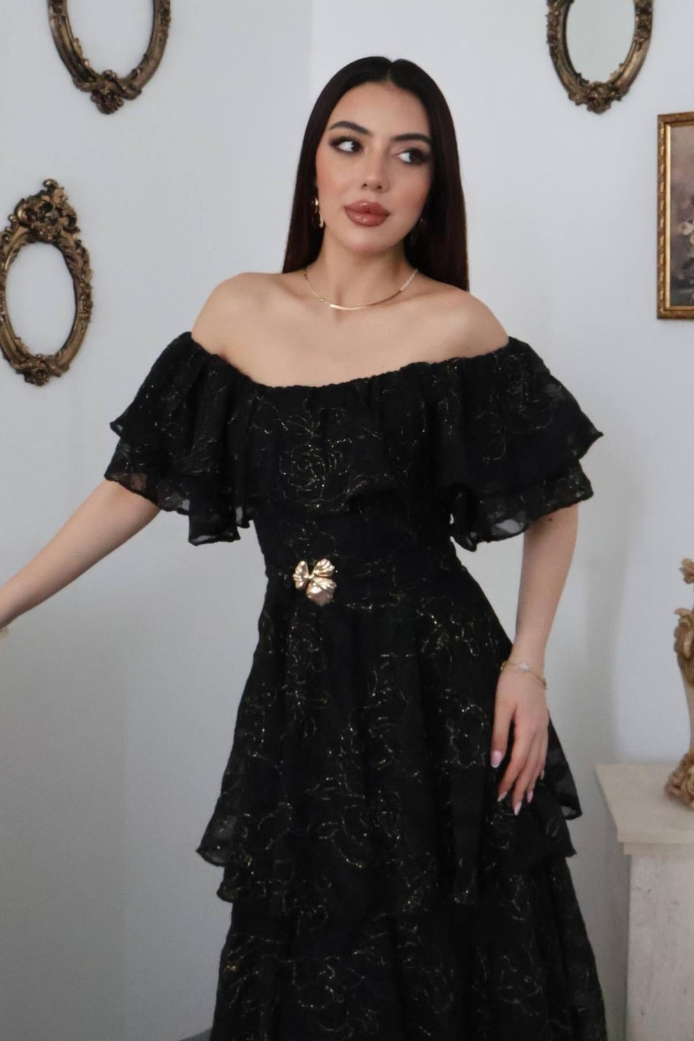 Siyah Kat Kat Fırfırlı Elbise