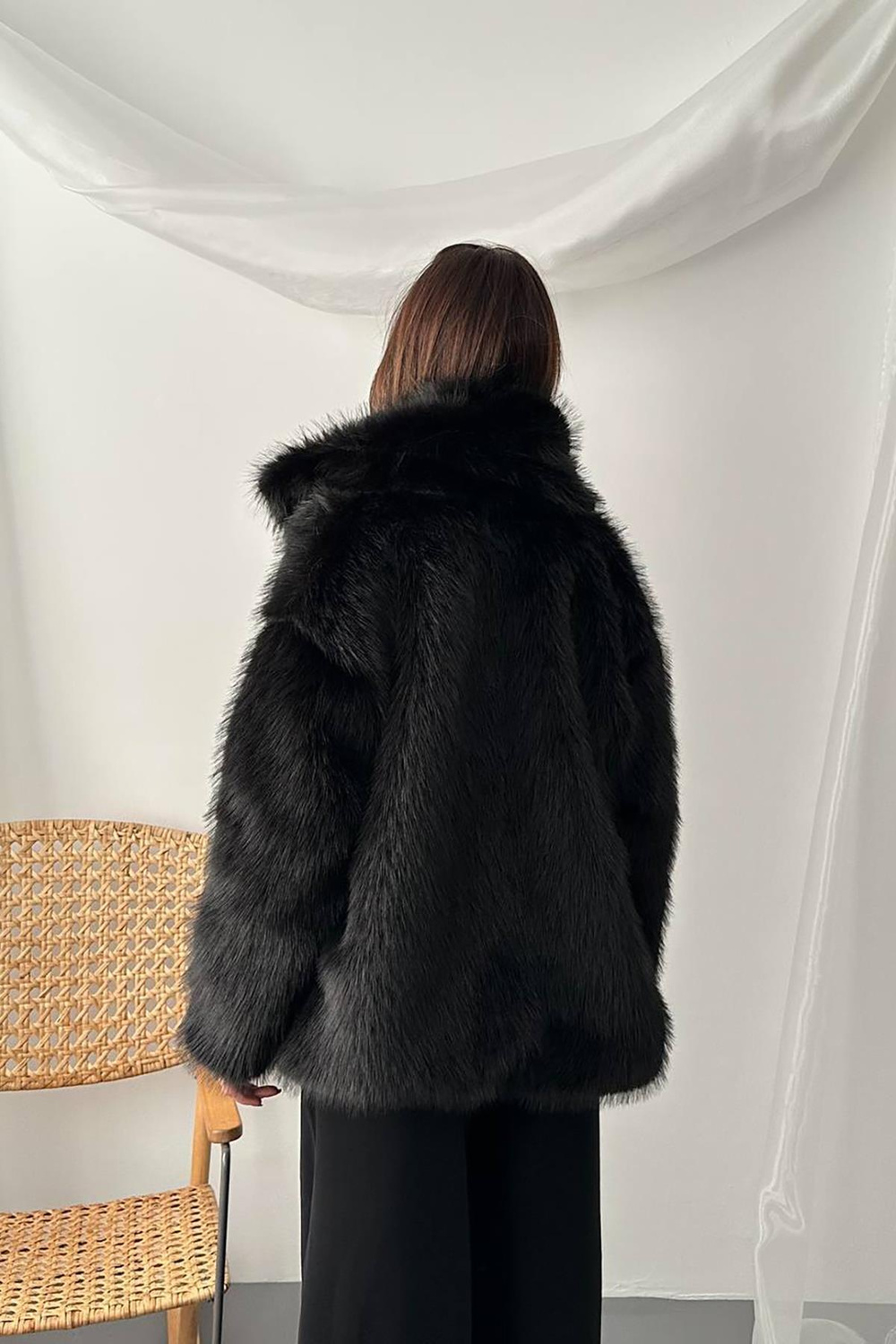 Wholesale Black Faux Fur Coat