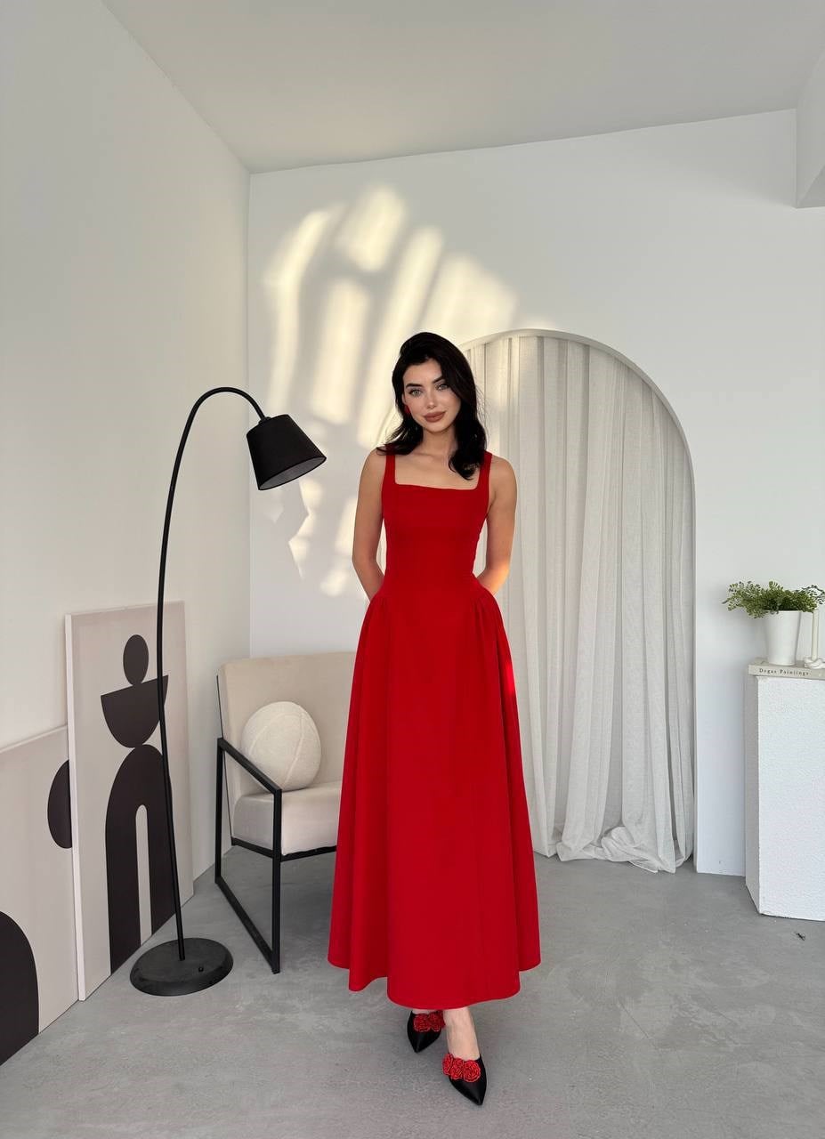 Heldi Pleated Dress - Red