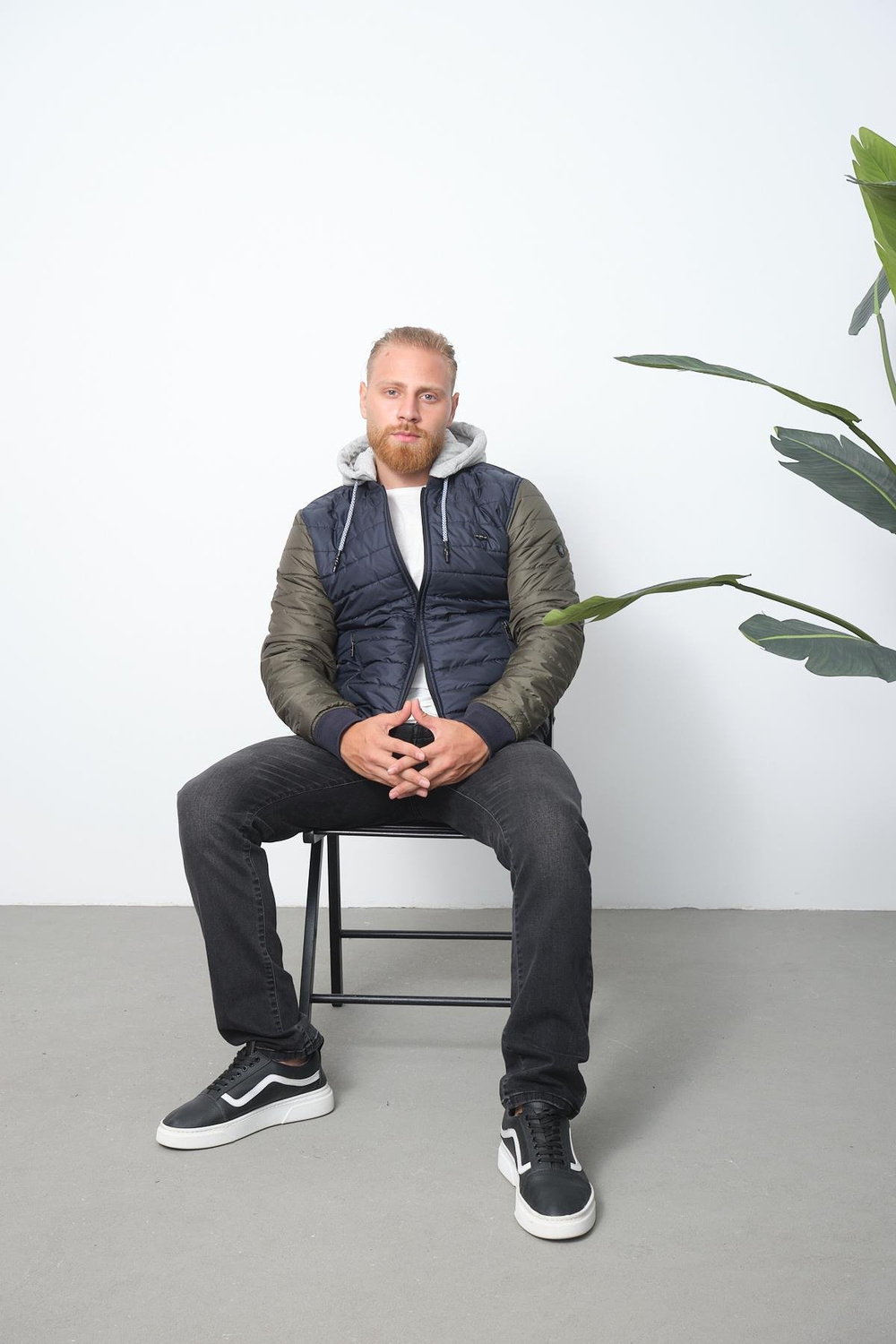 Wholesale Navy Two-Tone Puffer Detachable Hood Jacket