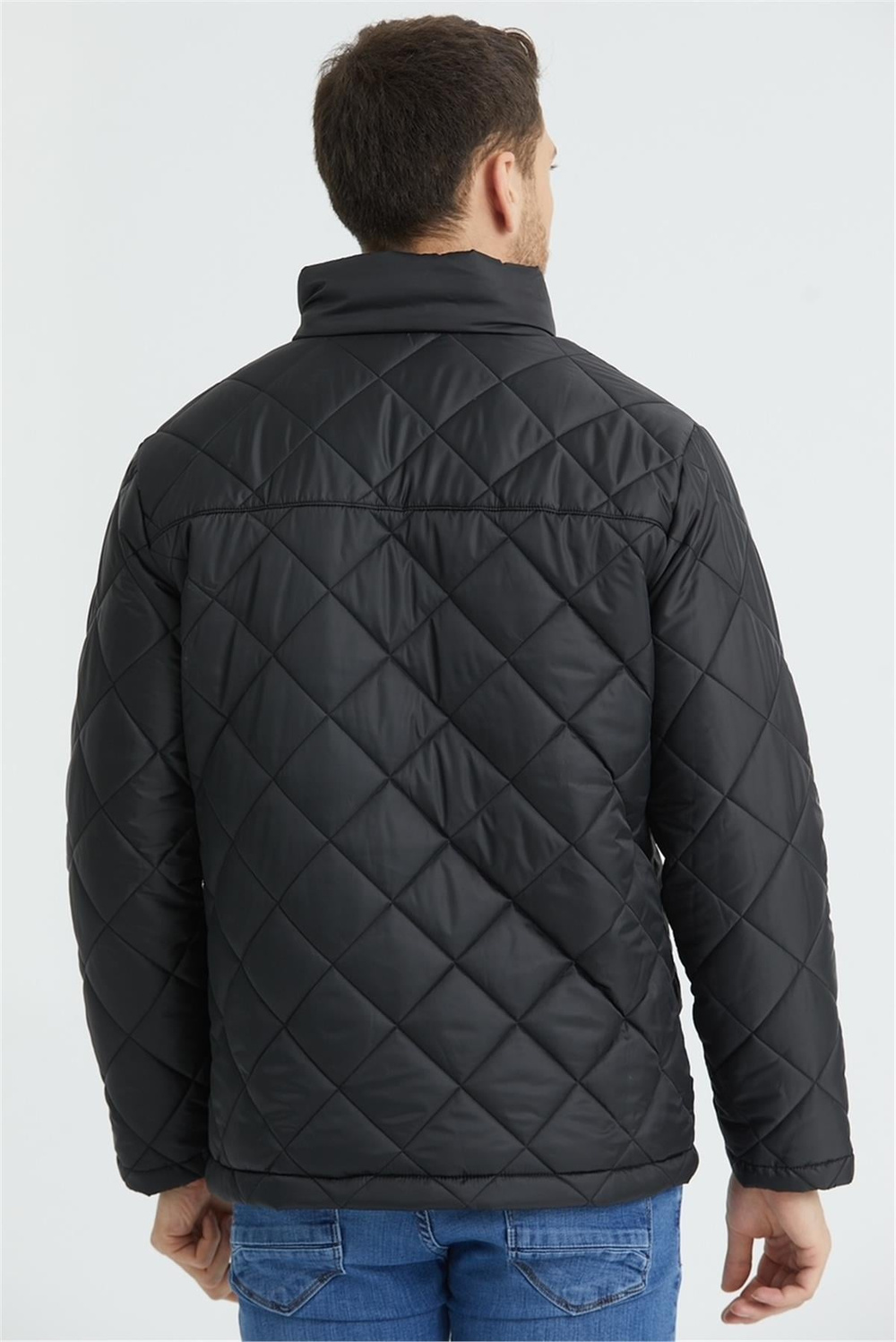 Wholesale Black Diamond Pattern Puffer Stand Collar Jacket